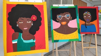 Exposição de quadros de mulheres negras