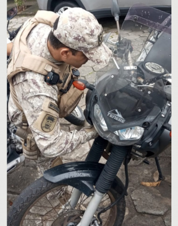 Guarda Municipal de Vitória apreende moto.furtada em Jardim Camburi
