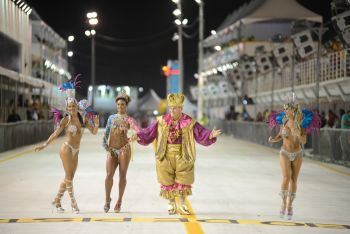 Família Real na abertura do Carnaval 2014