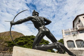 Estátua do Índio Arariboia restaurado