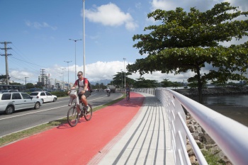 Nova ciclovia na Ponte de Camburi