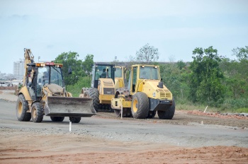 Obras na Avenida Adalberto Simão Nader no novo Aeroporto