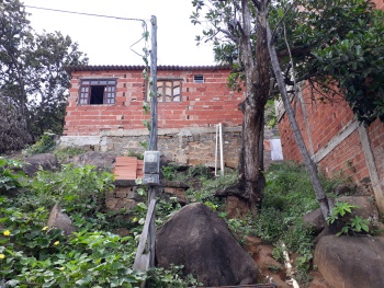 Casa de Cleide Maria Zava antes das melhorias habitaicionais