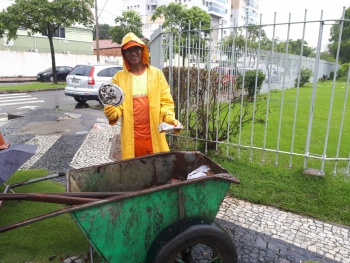 Limpeza de bueiros_Bento Ferreira