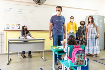 Prefeito realiza visita técnica no CMEI Sinclair Phillips