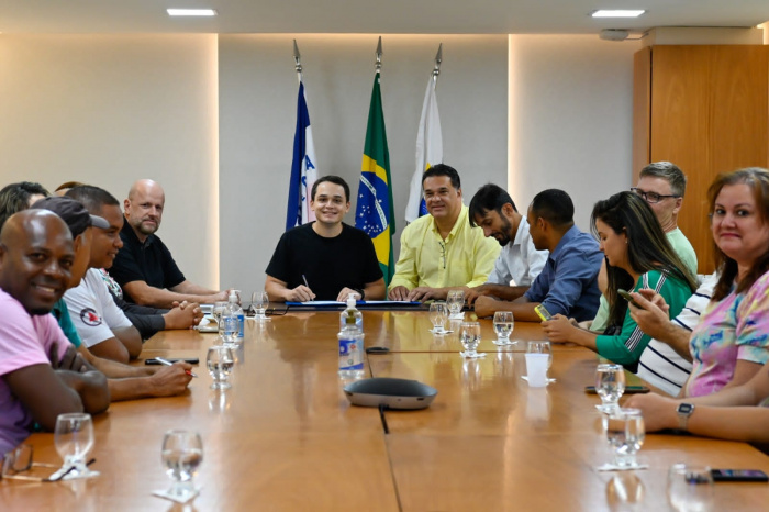 Prefeito anuncia aumento do Bônus Moradia