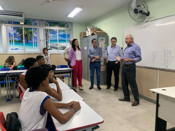 Marcos Magalhães, presidente do ICE, visita a Emef Professora Eunice Pereira Silveira