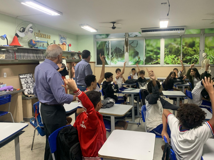 Marcos Magalhães, presidente do ICE, visita a Emef Professora Eunice Pereira Silveira