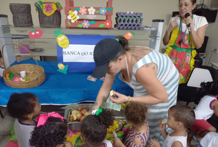 Crianças do Cmei Ocarlina Nunes Andrade participam do projeto “A volta ao mundo e várias histórias