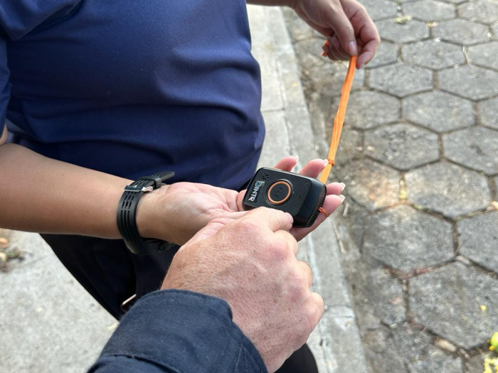 Agentes da Guarda de Vitória realizam levantamento nas escolas sobre botão do pânico escolar