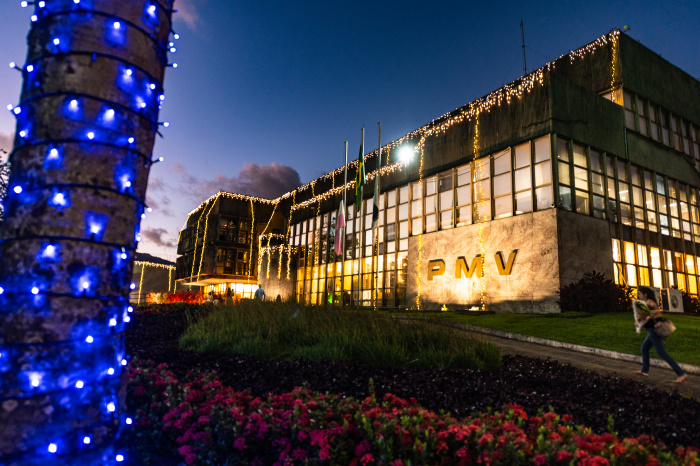 Iluminação de Natal Palácio Municipal Jerônimo Monteiro