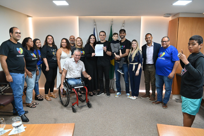 Assinatura Projeto de Lei de gratuidade do Estacionamento de pessoas Autistas