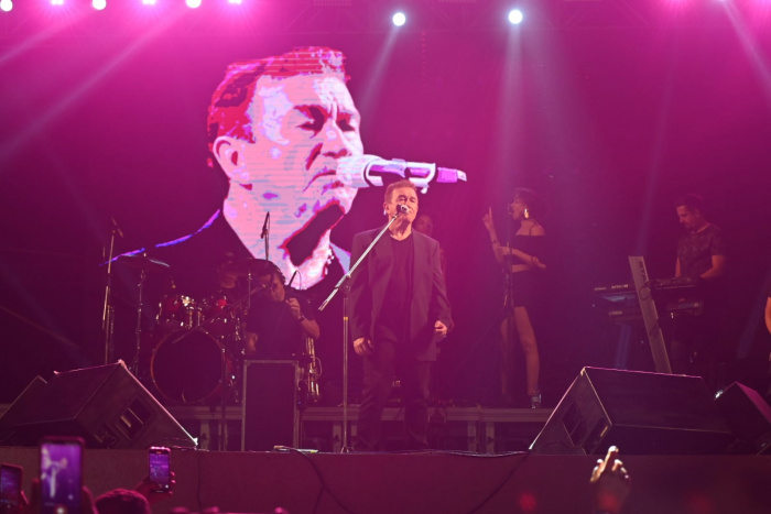 Amado Batista em Camburi