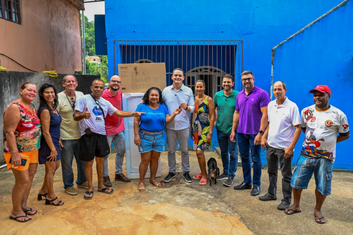 Bônus Moradia: mais uma família de Vitória recebe a casa própria