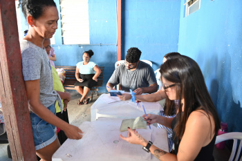 Entrega de Cestas Básicas em São Pedro