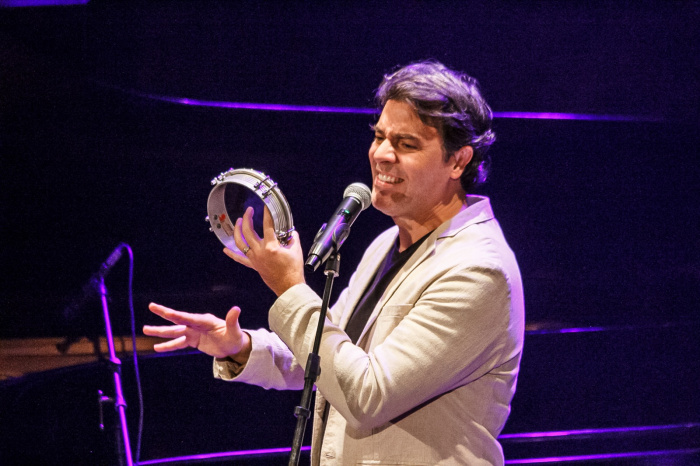 Claudio Lins, que desembarca na capital para celebrar seus 40 anos de palco.