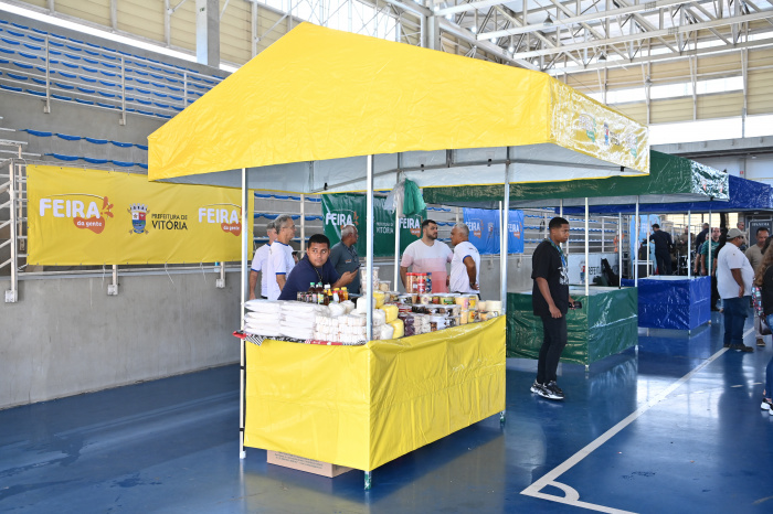 Entrega das novas barracas das Feiras Livre
