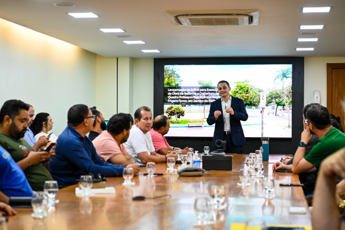 Lançamento do Edital para Execução da Obra de Reforma e Cobertura da quadra Poliesportiva da Praça R