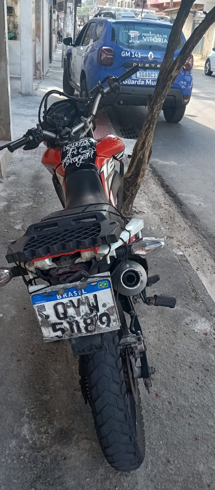 Guarda de Vitória identifica e recolhe moto clonada