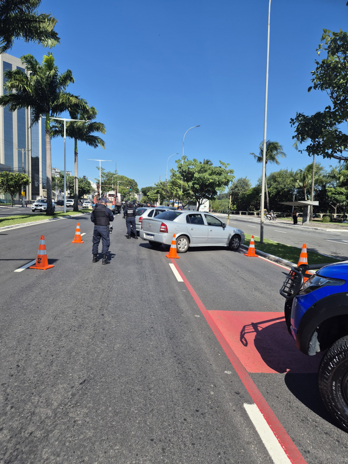Guarda de Vitória realiza blitz para a operação Cavalo de Aço