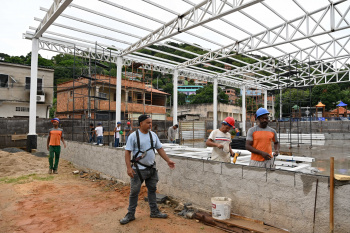 Visita as Obras da Quadra do Morro do Romão