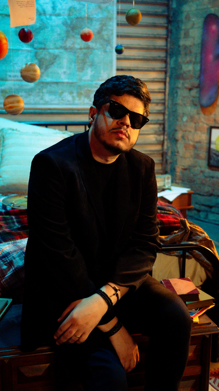 Bruno Caliman se apresenta com Sandrera abrindo a programação de domingo (19).