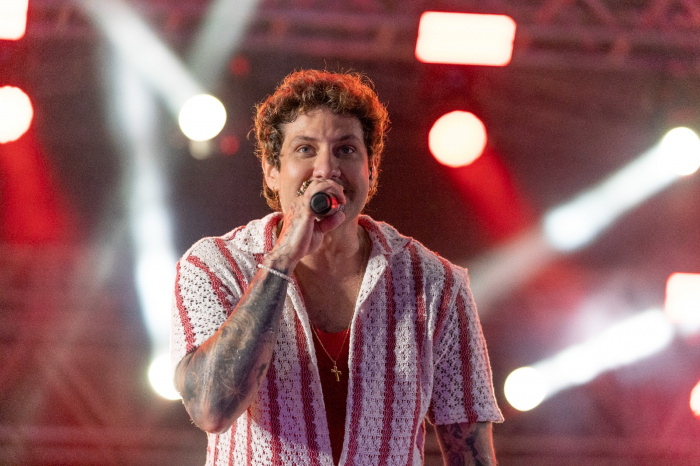 Cada vez que tocamos aqui, o público capixaba nos surpreende", disse Rafael da banda Jammil.