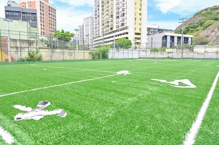 Visita as Obras do Campo de Grama Sintética do Santa Cruz
