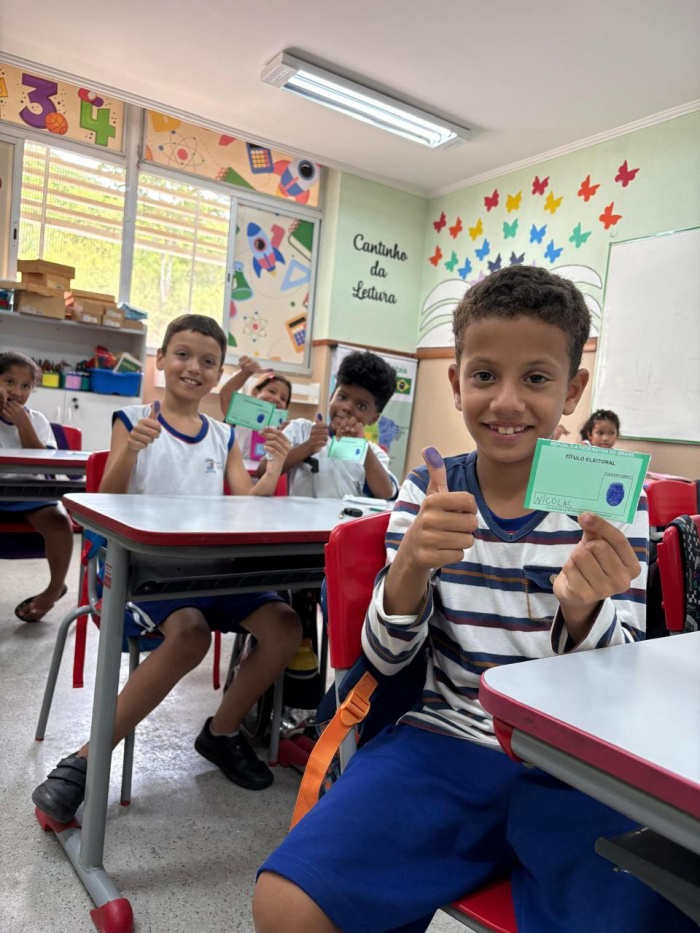 Estudantes escolhem representantes de turma na EMEF TI Eunice Pereira Silveira