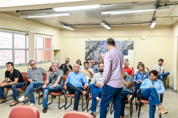 Reunião sobre Mergulhão de Camburi