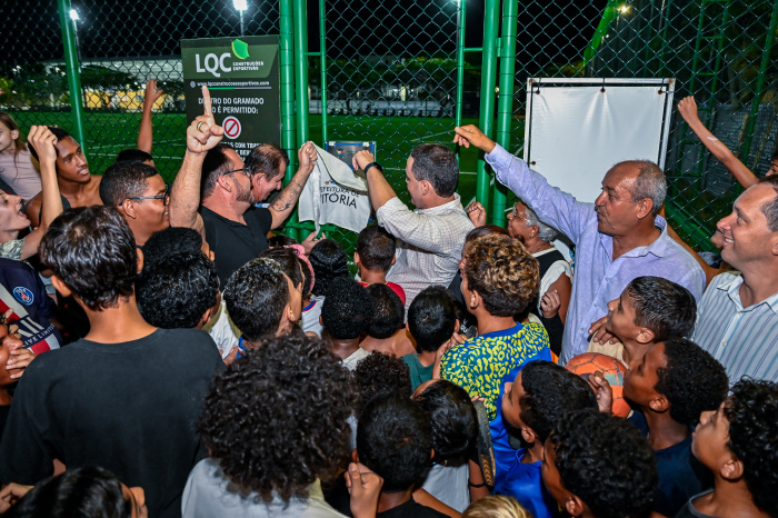 Entrega da Reforma do Campo do Hi-Fi