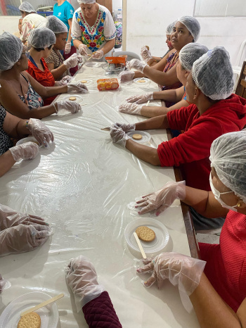 Acolhidas do Abrigo 3 participam de oficina de culinária