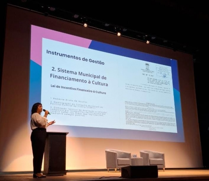 Wanya Mayhé promoveu uma reflexão sobre o papel do gestor público cultural.