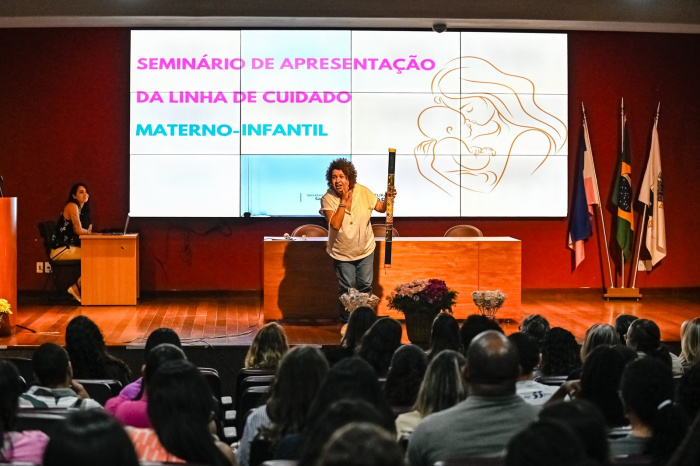 Servidora da Cultura, Lilian Menenguci, conta a história do seu livro "Os medos de Lili
