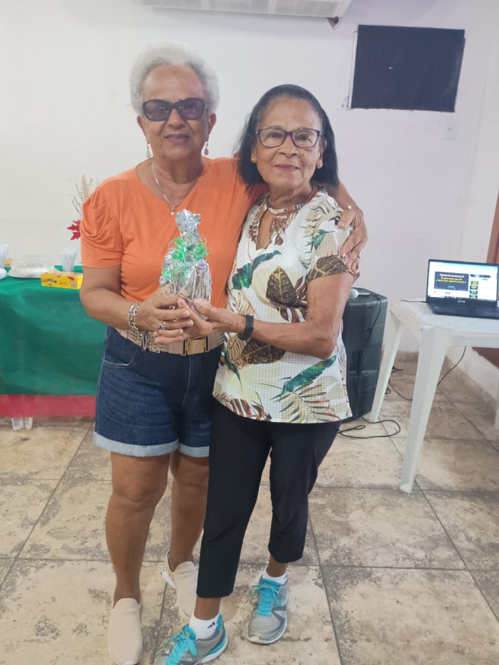 Cleusa Ferreira de Aquis, 81 anos, há mais de duas décadas participa da rotina no Centro de Conv