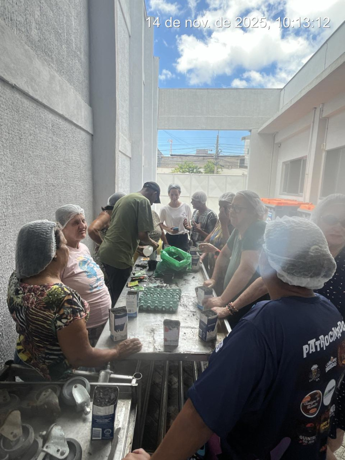 Oficina de horta movimenta Restaurante Popular e reforça autonomia alimentar