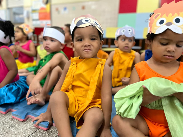 CMEI Ocarlina Nunes Andrade promove musical reforçando compromisso com currículo antirracista