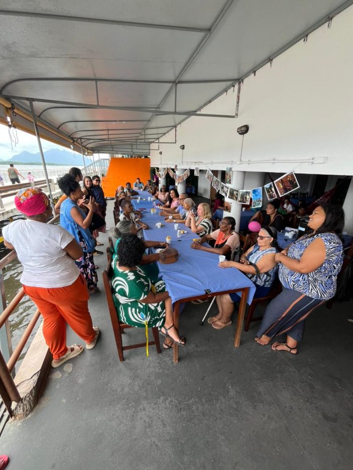 Mulheres atendidas no Cras São Pedro I e II são retratadas em exposição