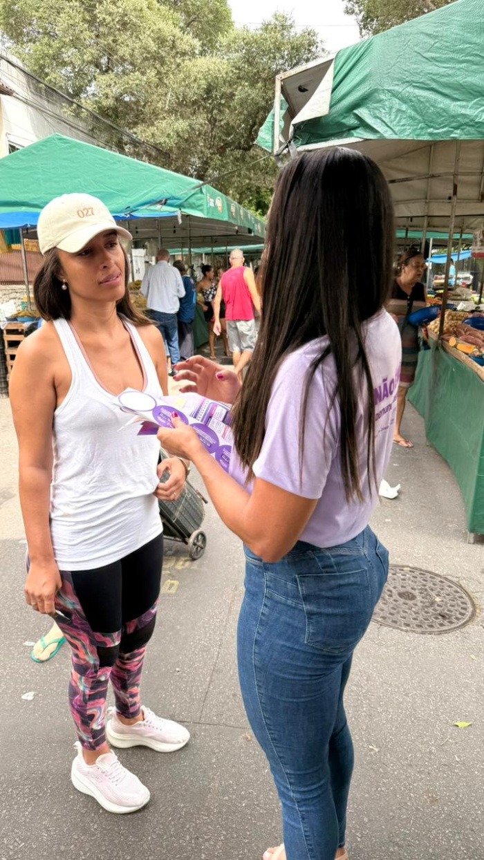 maria da penha vai a feira no bairro república