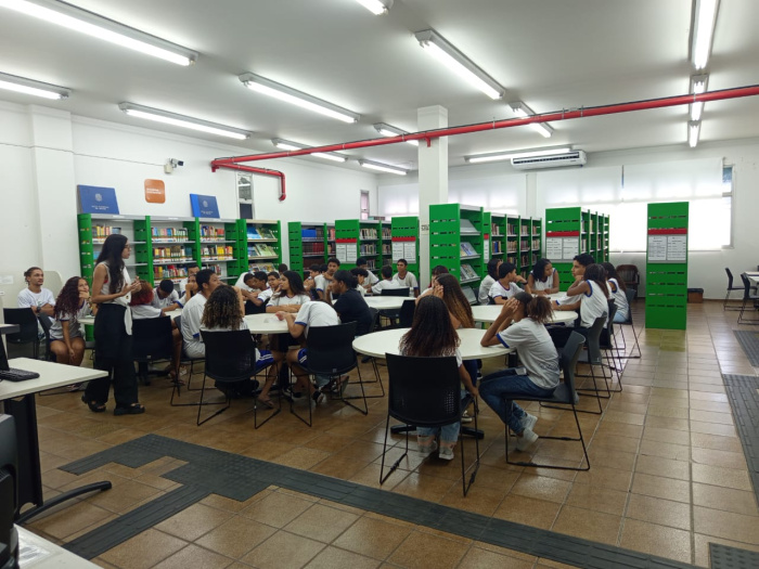 Estudantes do 9º ano da EMEF Aristóbulo Barbosa Leão fazem visita pedagógica ao Ifes