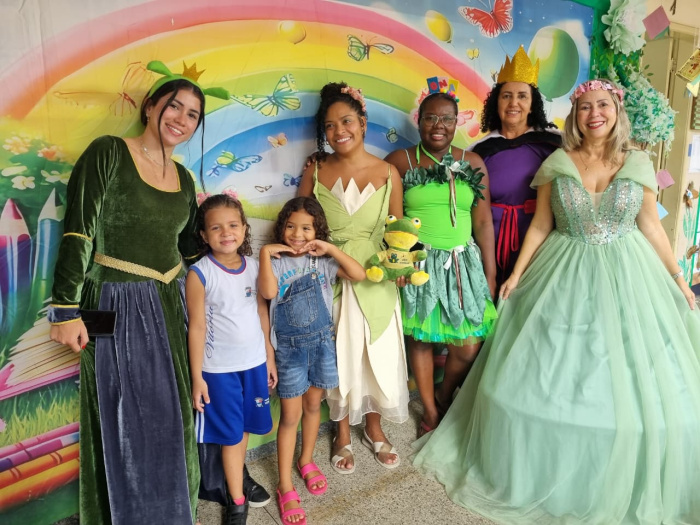 Projeto Pé de Livro une famílias e crianças no CMEI Ocarlina Nunes Andrade