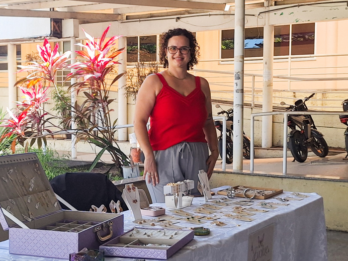 Nayena, dona da Evolue Jóias